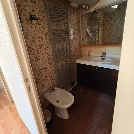 3 Avec Balcon De Lubaye לה סוז
